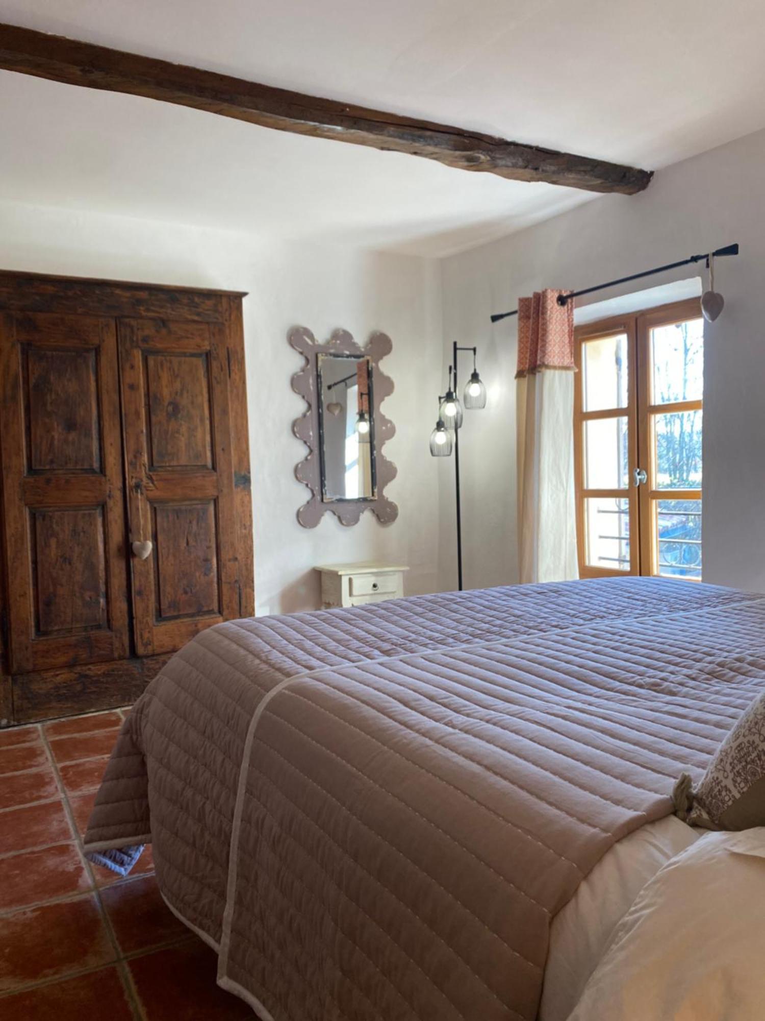 Willa La Magnanerie En Provence Niozelles Zewnętrze zdjęcie